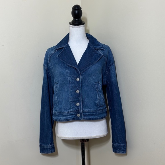Free People || We the free Now or Never Dark Wash Cropped Denim Jacket Sz Small - Picture 2 of 13